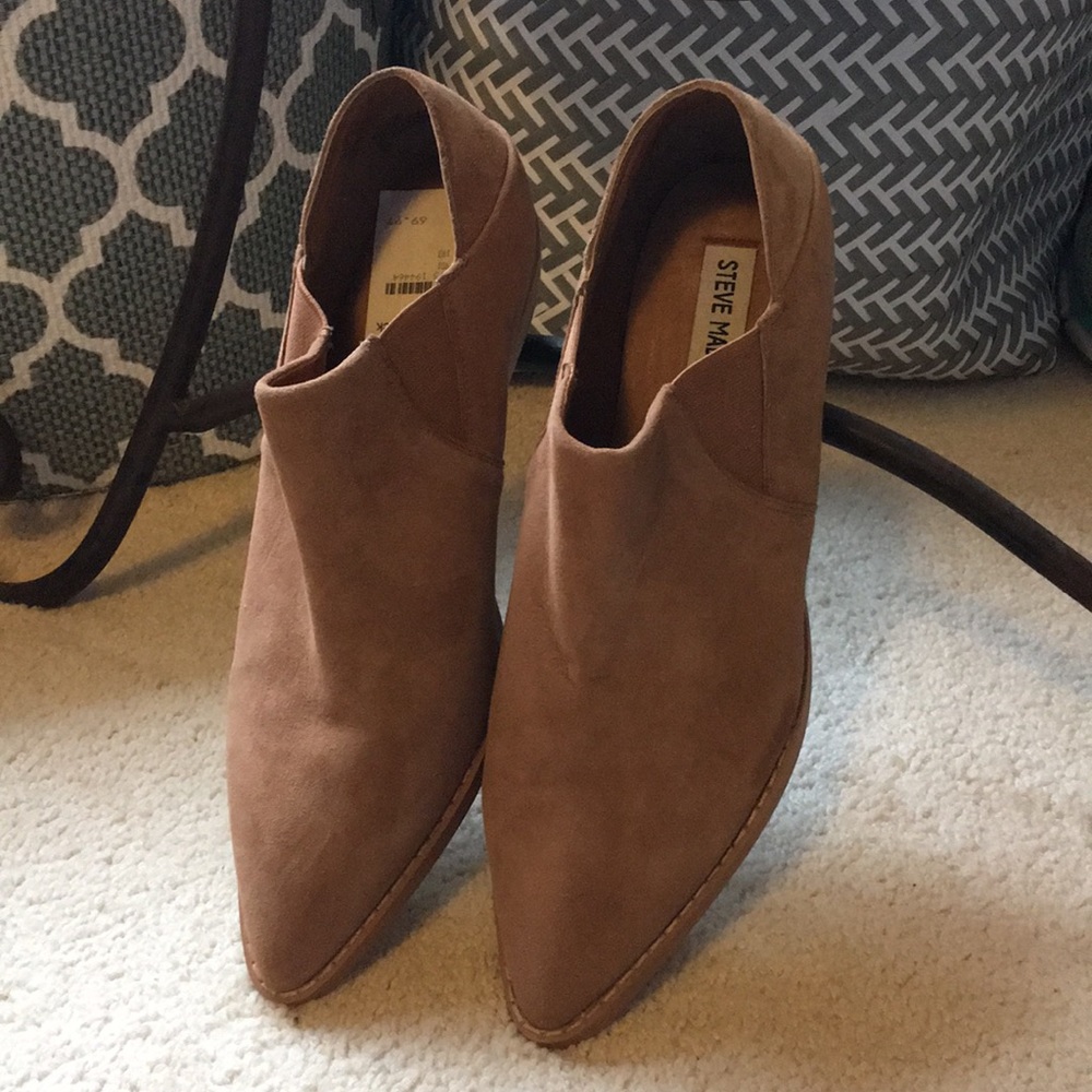 STEVE MADDEN booties size 9